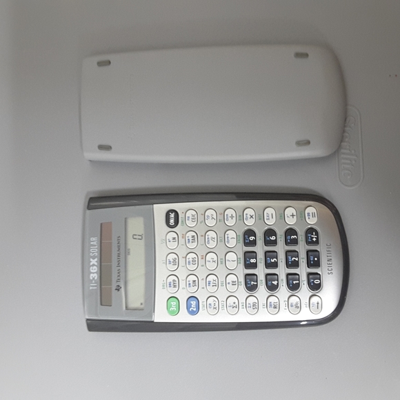 Texas Instrument scientific calculator - Picture 1 of 2